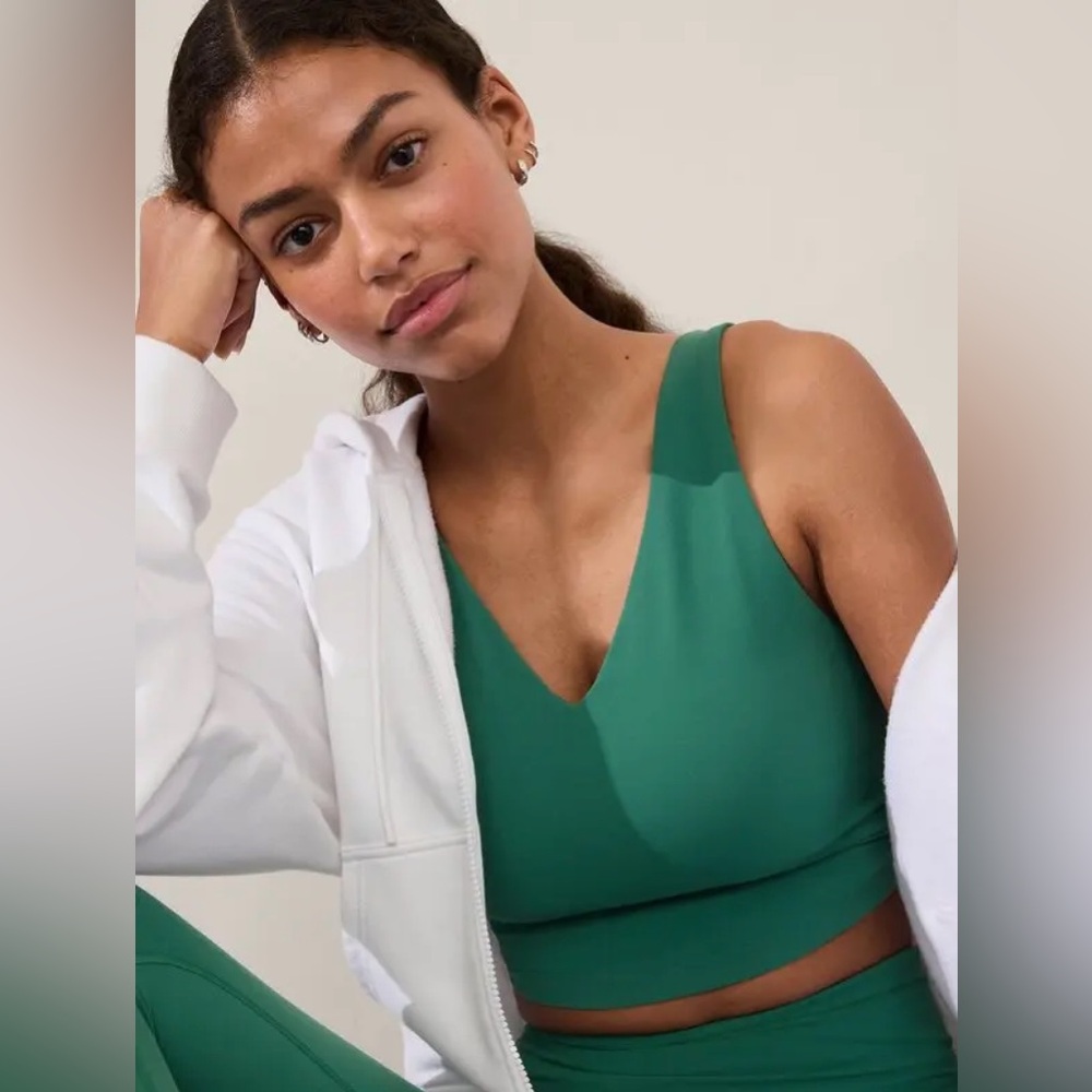 V-Neck Crop Bra